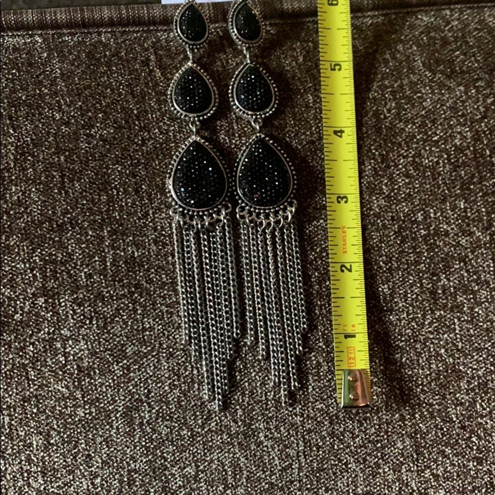 Earrings - Picture 4 of 8
